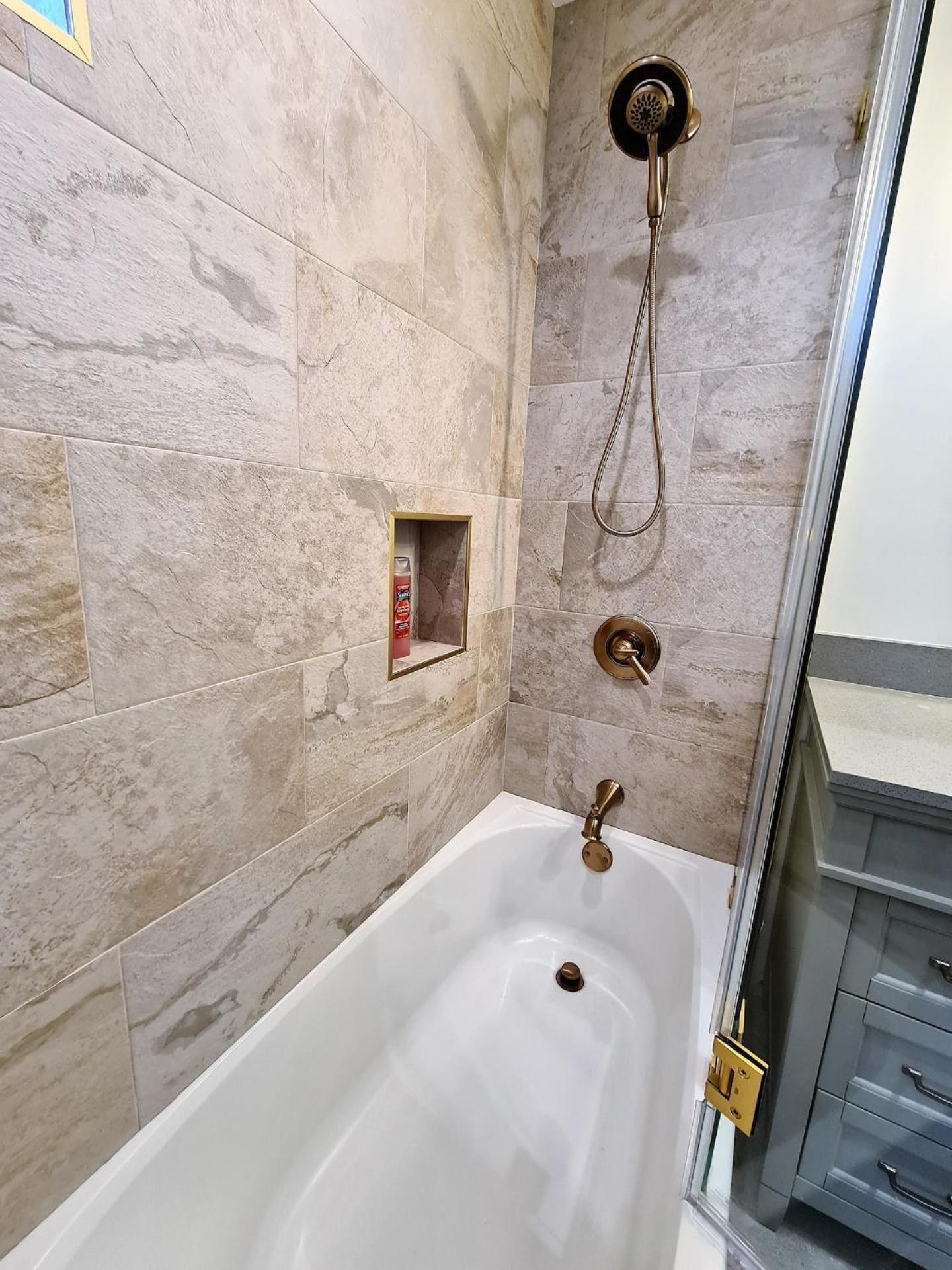 Prime La 2 Bedroom & 3 Bath Beverly Hills Adj * Los Ángeles